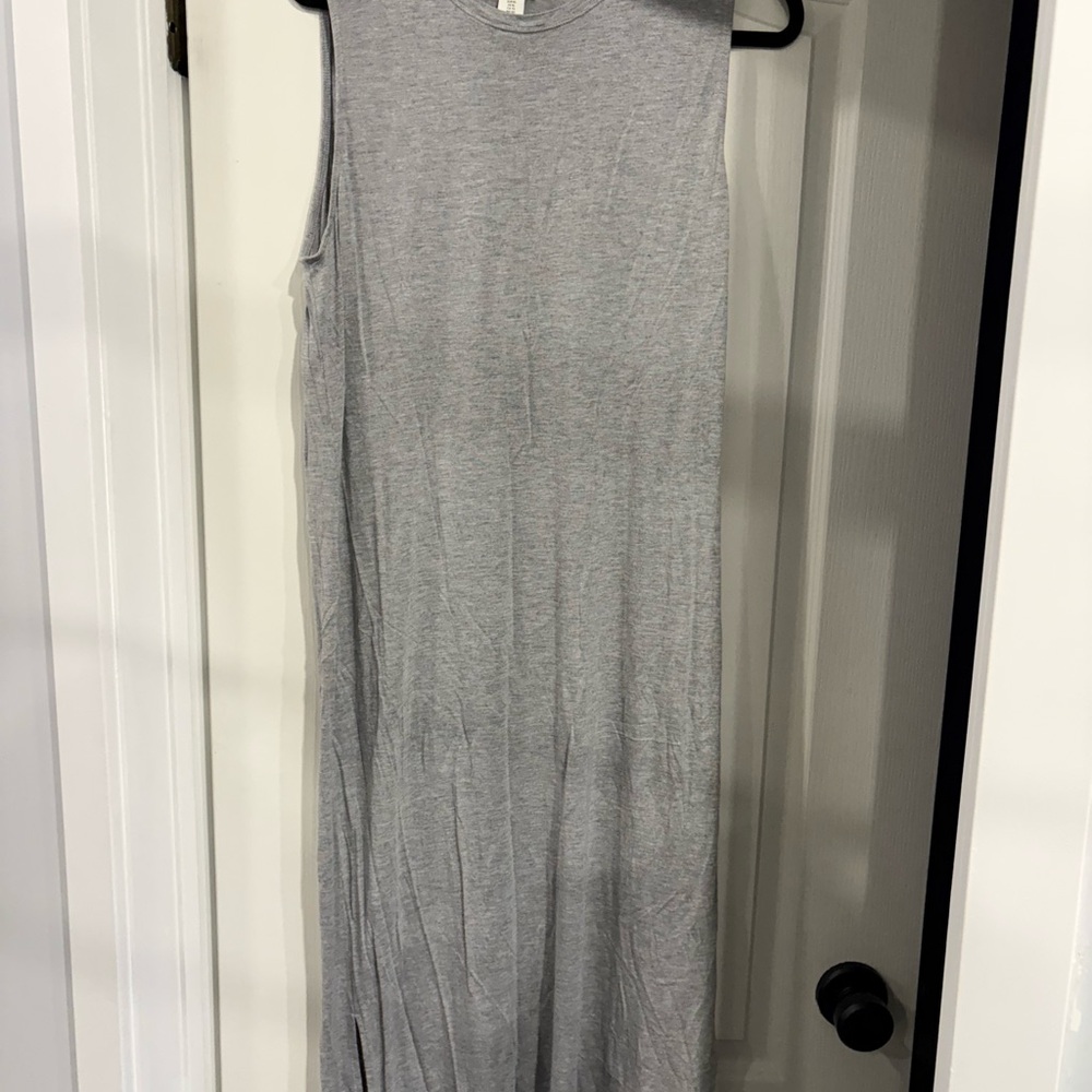 H&M Gray Sleeveless Maxi Dress